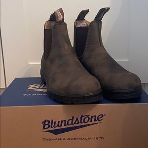 Blundstone Women’s 585 in Rustic Brown Size US 8